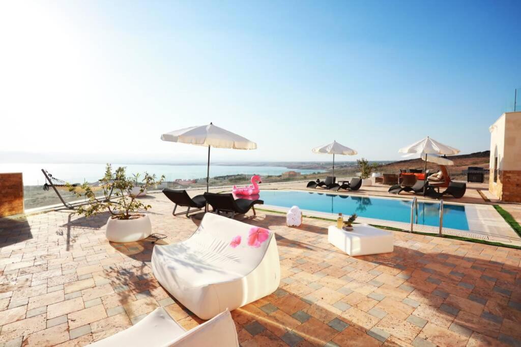 Sweimeh Villa Sea Breeze المظهر الخارجي الصورة